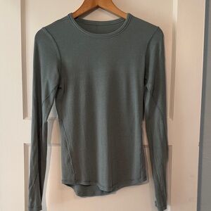 lululemon athletica long sleeve hold tight tee - crater blue - 6